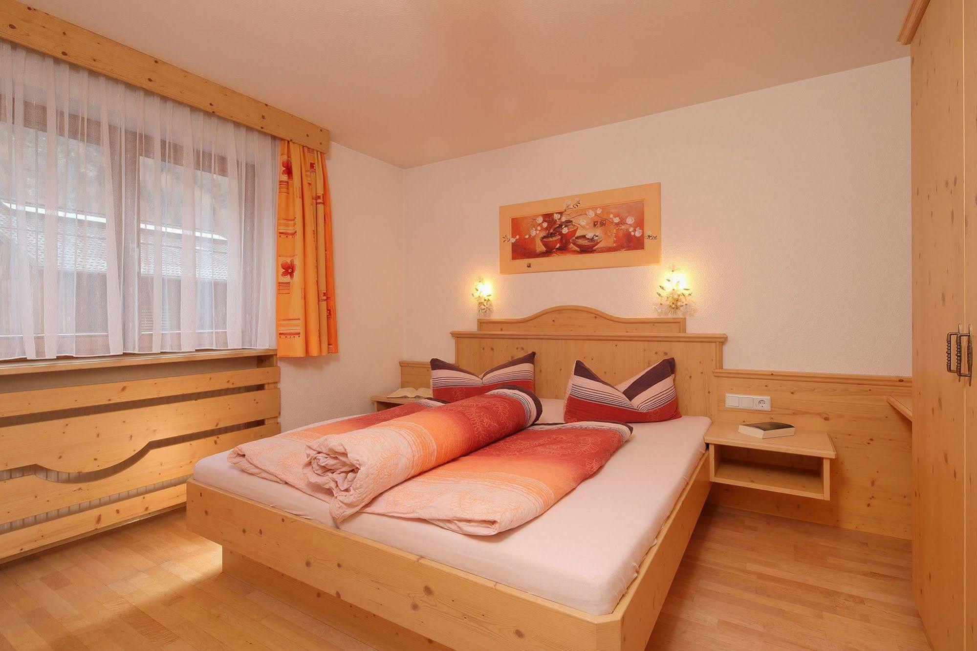 Gaestehaus Renate Längenfeld Esterno foto
